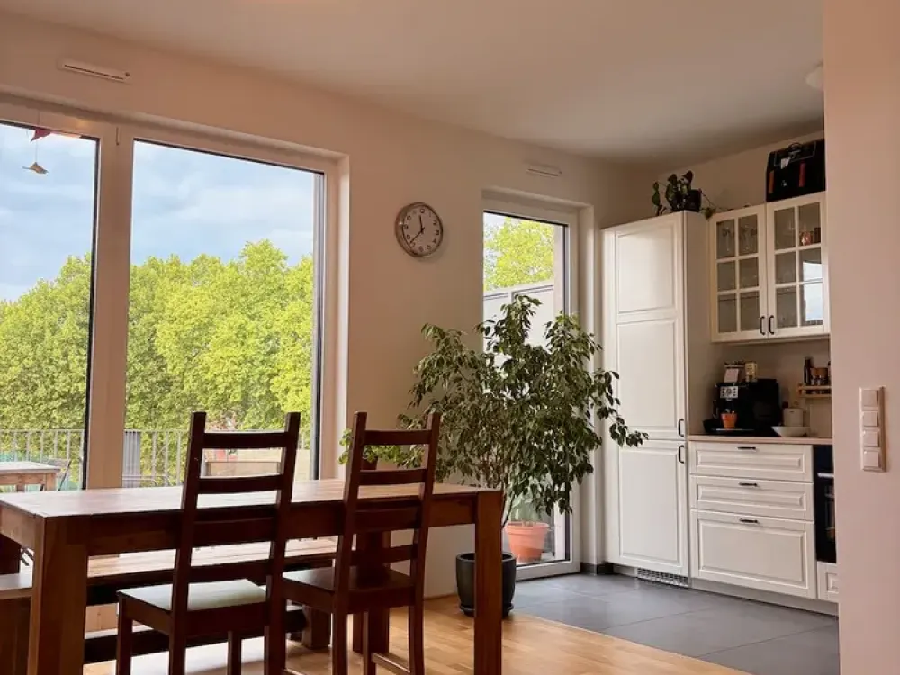 Helle 4-Zimmer Penthouse-Wohnung mit großer Dachterrasse
