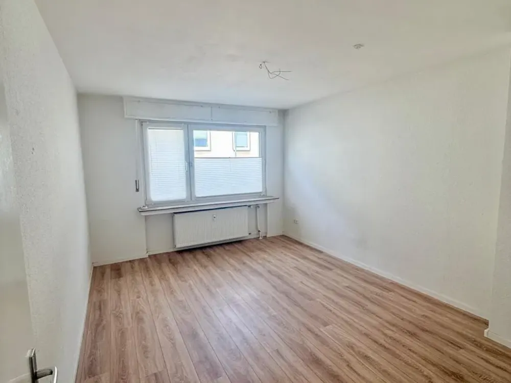 4 Zimmer Wohnung mit schönem Garten Nähe Bermudadreieck