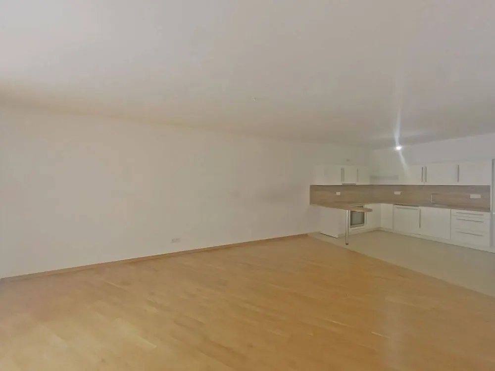 Wir begrüßen Sie mit 3 Nettokaltmieten frei und einem 500€ Gutschein zum Einzug!