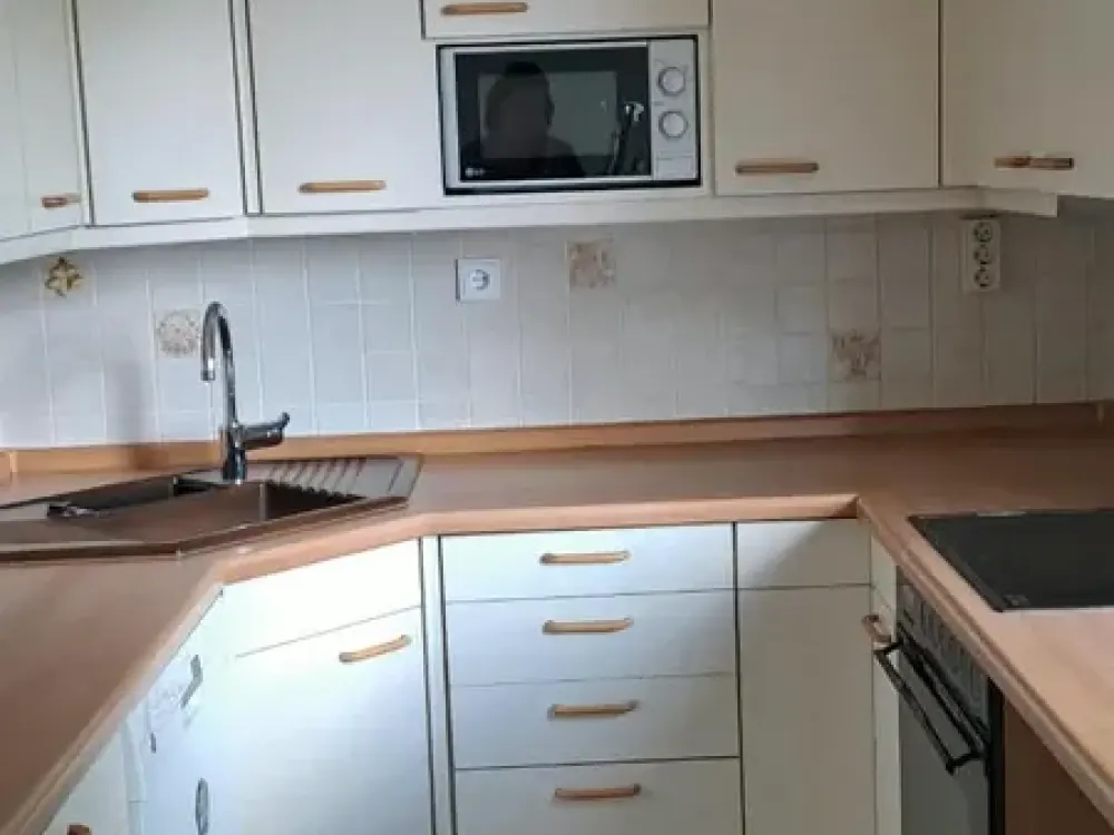 Moderne, frisch renovierte 3 1/5-Zimmer-Wohnung in gepflegtem Umfeld