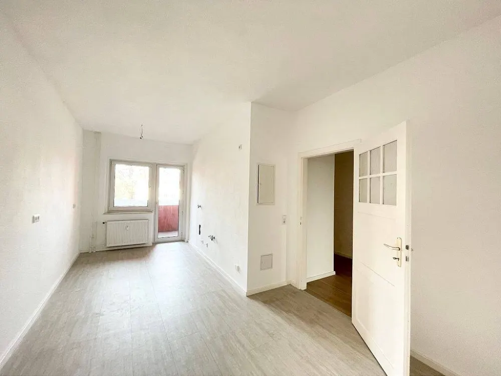 Schöne 2 Raum Wohnung mit Balkon in Dresden Löbtau mieten!