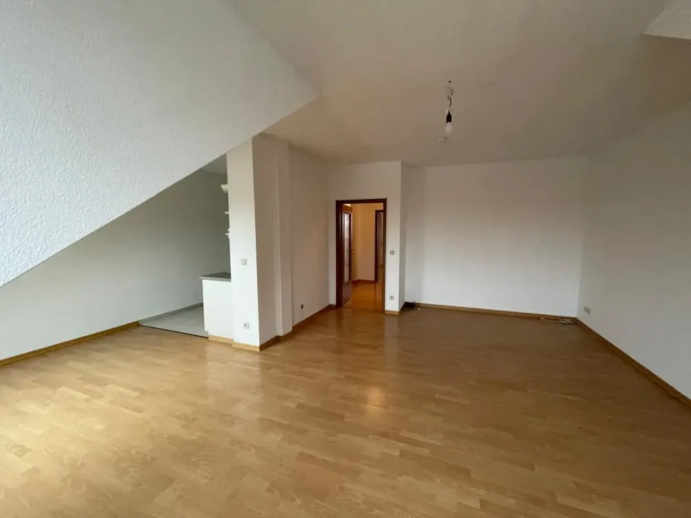 Top geschnittene 2-Zimmer-DG-Wohnung in Berlin Rosenthal (Pankow)