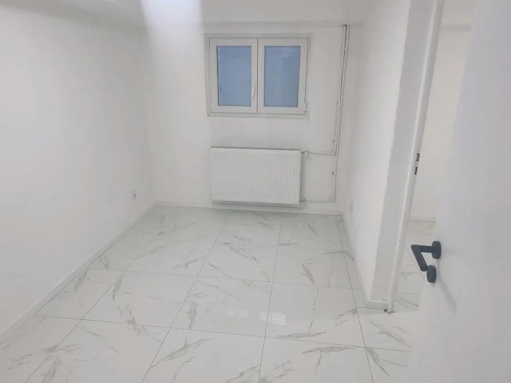 2 Zimmer Souterrainwohnung in Paffrath