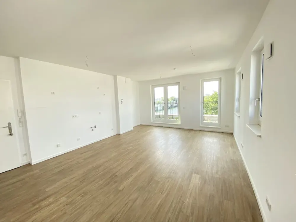 Helle 2-Zimmer-Wohnung mit Balkon und Wasserblick, barrierefreie Objektgestaltung, provisionsfrei