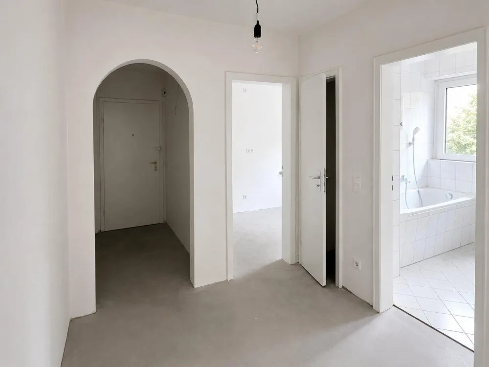 Helle 2-Zimmer-Wohnung mit Süd-Ost-Balkon