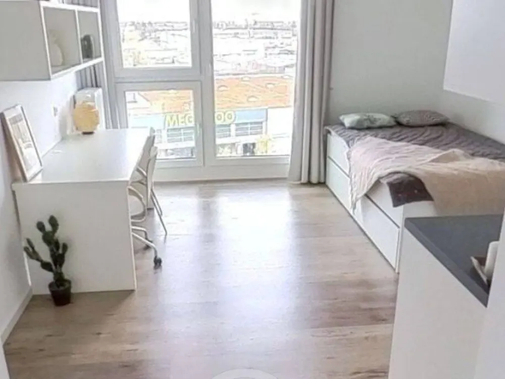 Bright 41 m² Apartment in Hannover, Subtenant Wanted!