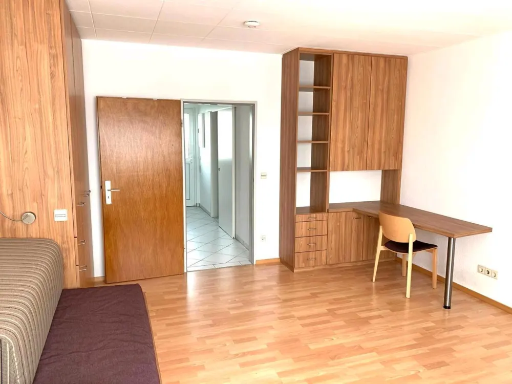 Bungalowwohnung mit Balkon/Terrasse
