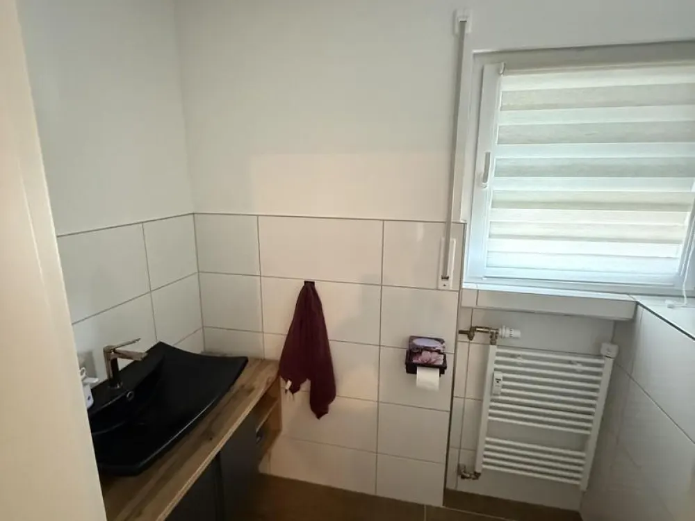 Helle 7-Zimmer-Maisonette-Wohnung mit exklusiver Küche in Bruchköbel zu vermieten
