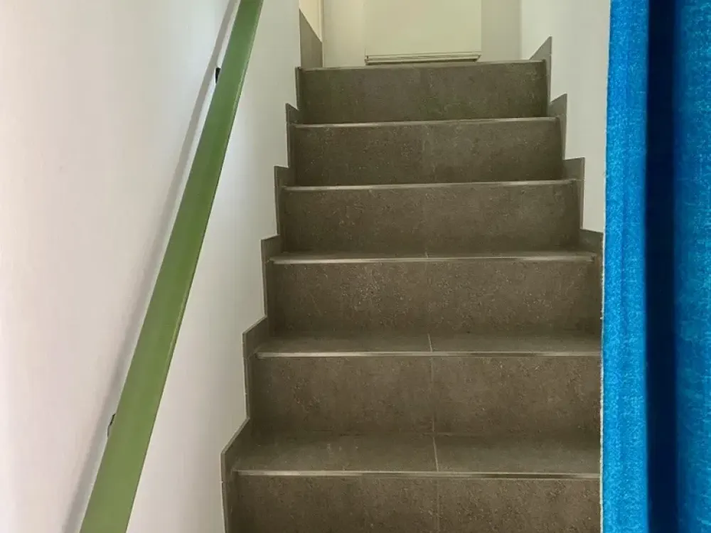 Small Furnished Single 1.5-Room Apartment with Garden