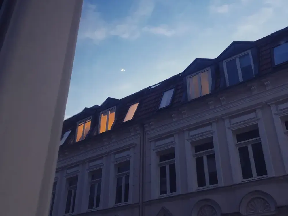 Sonnige 2-Zimmer-Altbauwohnung mit großem Balkon in Köln-Ehrenfeld