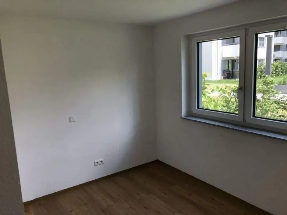 4-room apartment with balcony and Neckar view, fitted kitchen and underground parking space in Esslingen-Brühl