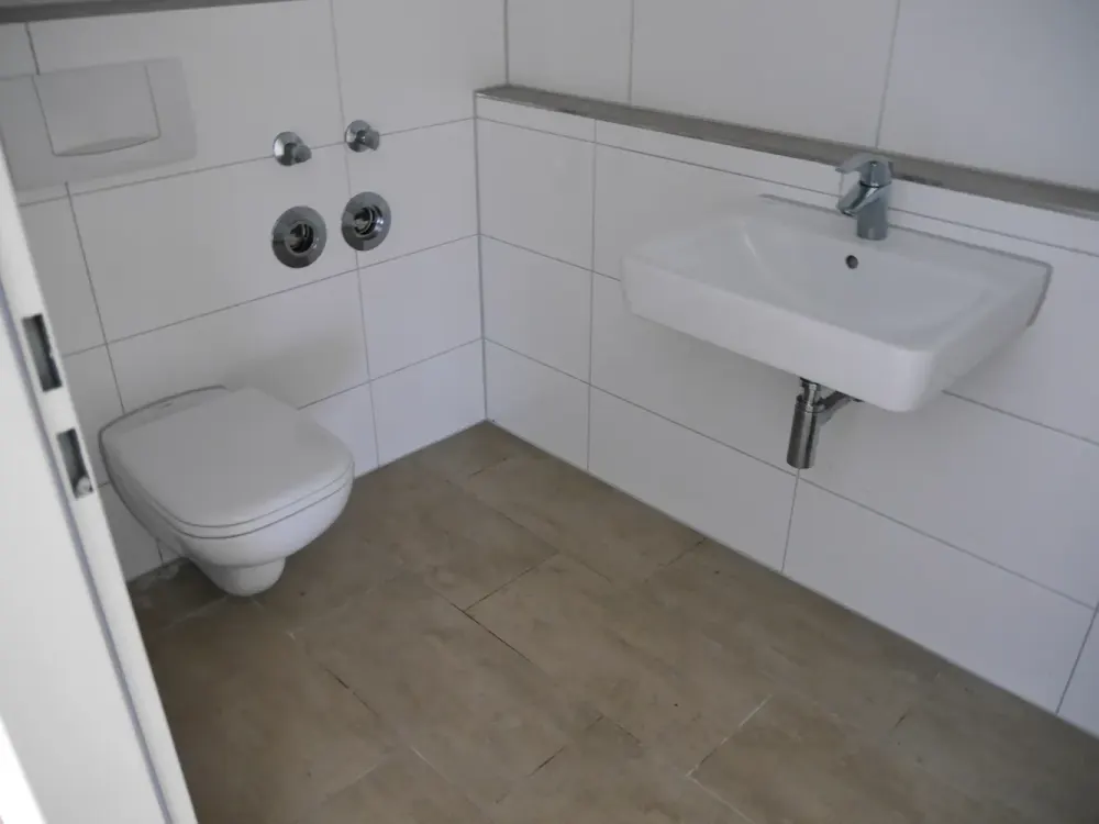 Schöne 2-Zimmer-Wohnung mit Tageslichtbad und Terrasse in Maintal-Bischofsheim zu vermieten
