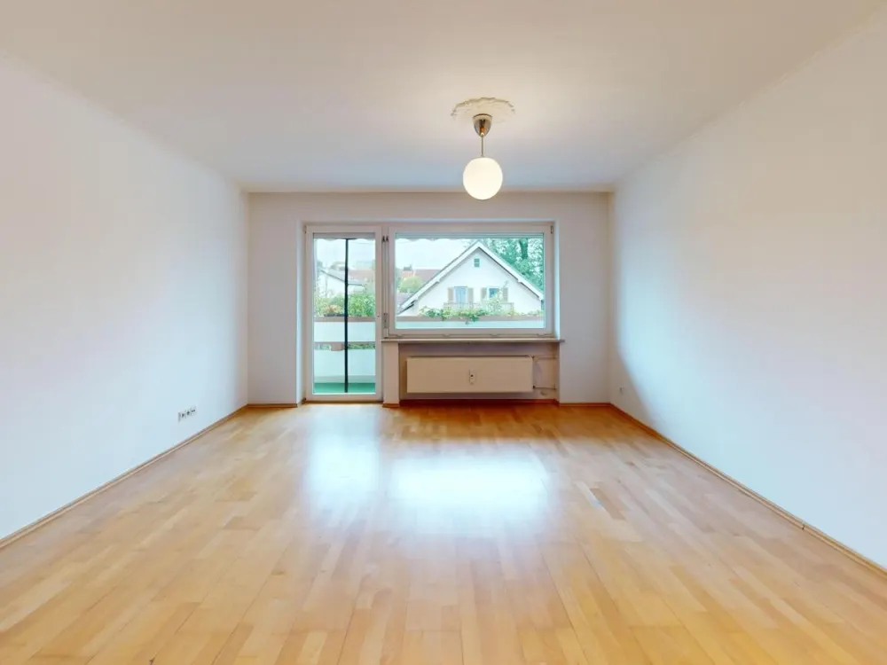 RE/MAX - Helle 3-Zimmer-Wohnung mit großzügigem Balkon in Putzbrunn!