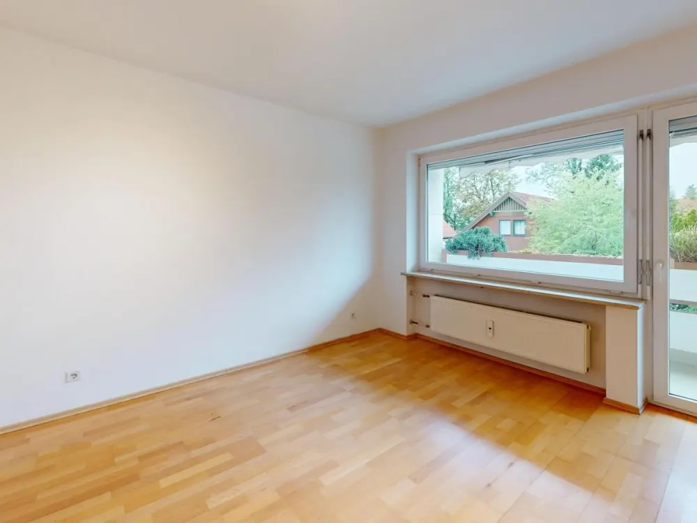 RE/MAX - Helle 3-Zimmer-Wohnung mit großzügigem Balkon in Putzbrunn!