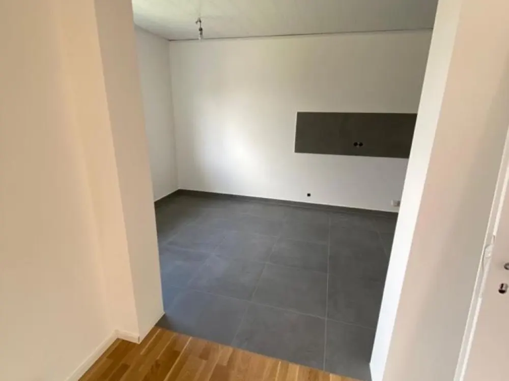 Moderne 3-Zimmer Wohnung mit großen Balkon zentral in Monheim