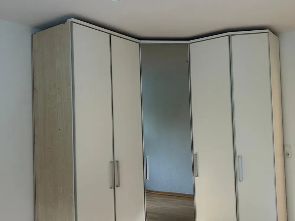 Vollmöblierte 2-Zimmer-Wohnung mit Stellplatz nahe des UKE