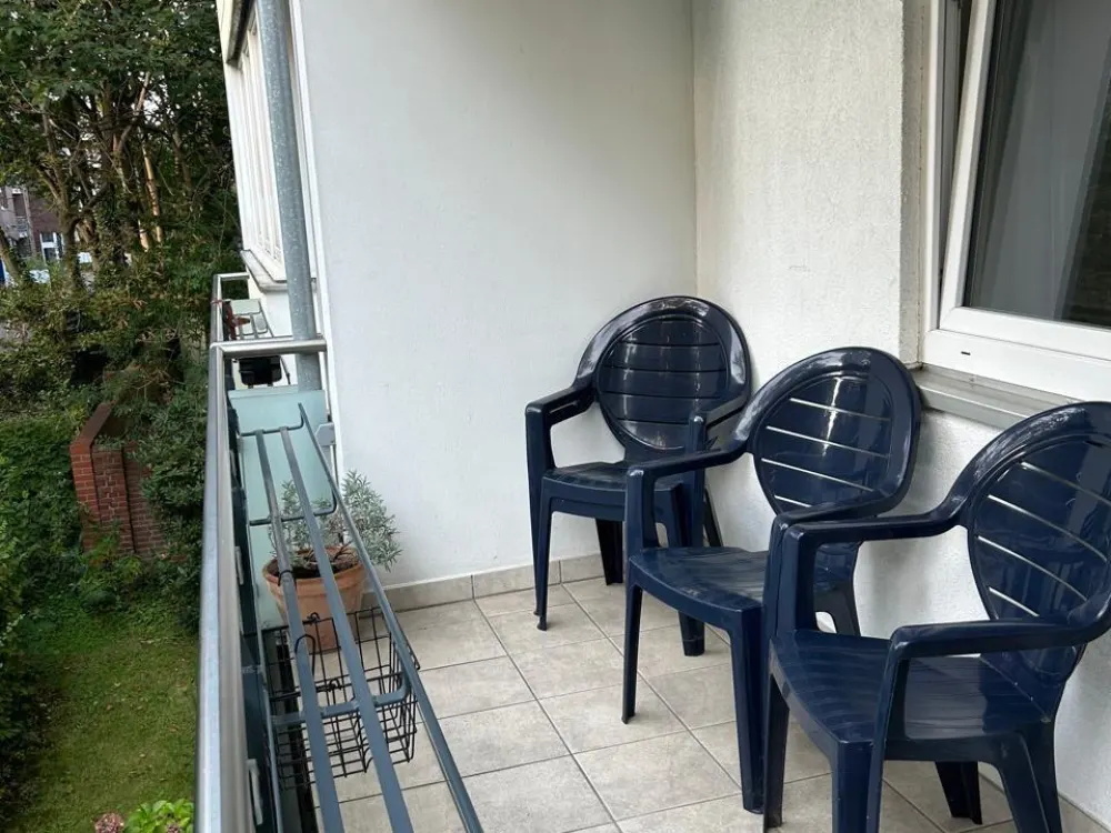 Vollmöblierte 2-Zimmer-Wohnung mit Stellplatz nahe des UKE