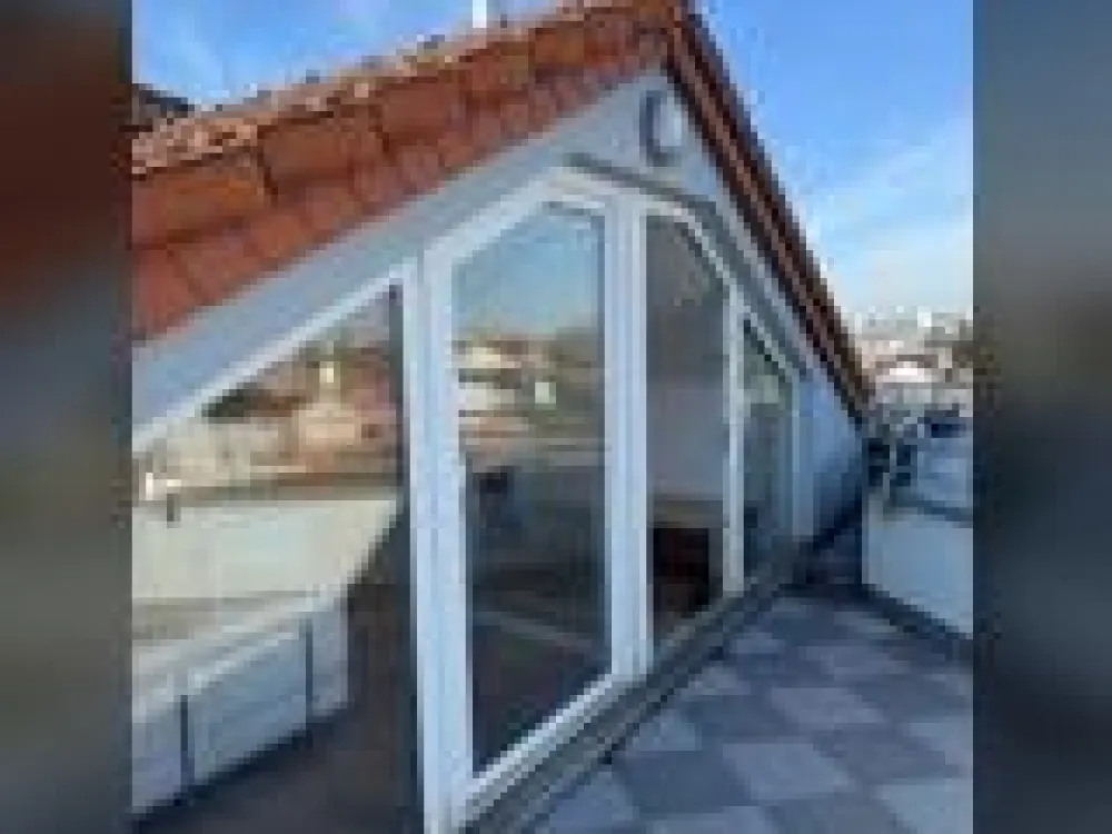 Exclusive Maisonette Penthouse Apartment with Sauna and Whirlpool
