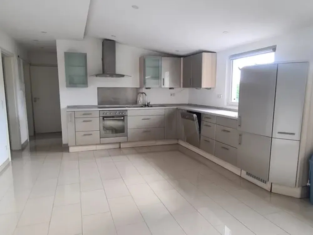 Helle, moderne 3,5 Zimmer-Whg