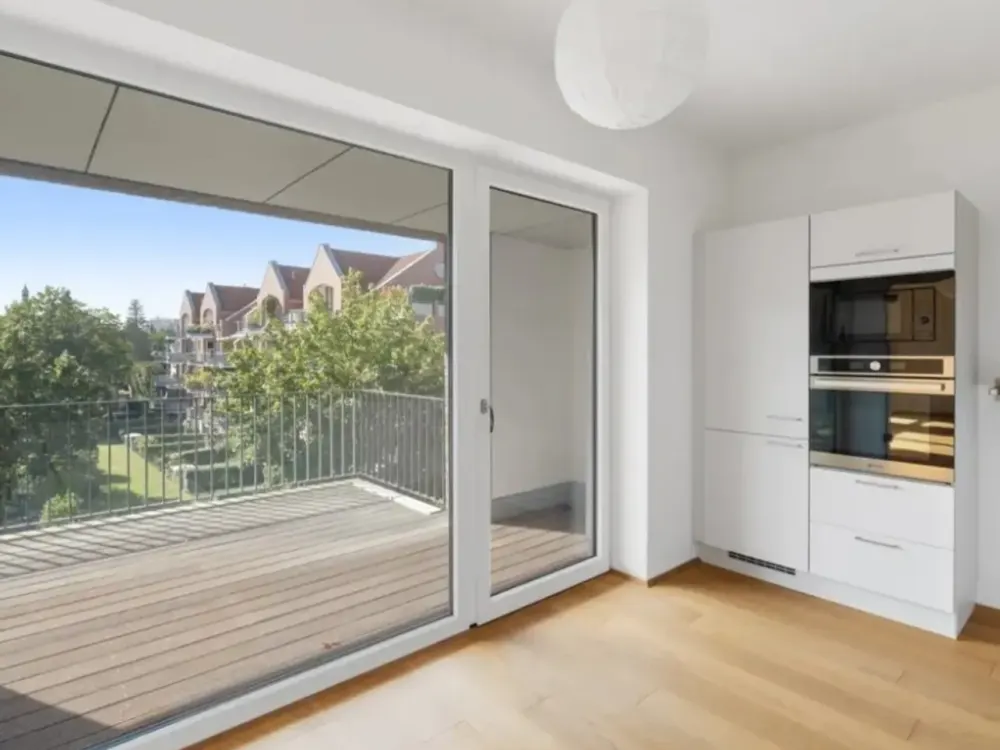 Traumhafte 3-Zimmer-Wohnung in der Südstadt (114 m²) inkl. EBK, Befristete Untermiete