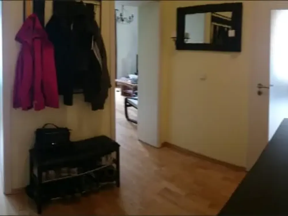 Well-maintained 2-room apartment with balcony and fitted kitchen in Dresden