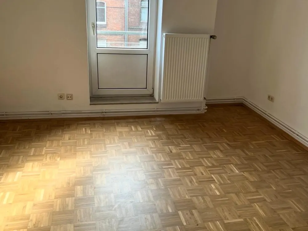 Moderne 3 Zimmer Wohnung Nahe Stadt in Hainholz