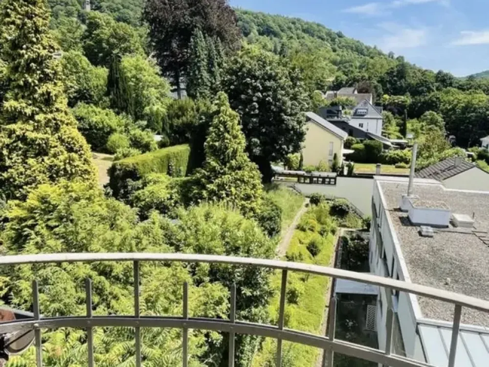 Außergewöhnliche 4-Zimmer-Altbauwohnung mit Erker, Balkon & Blick zum Bismarckturm
