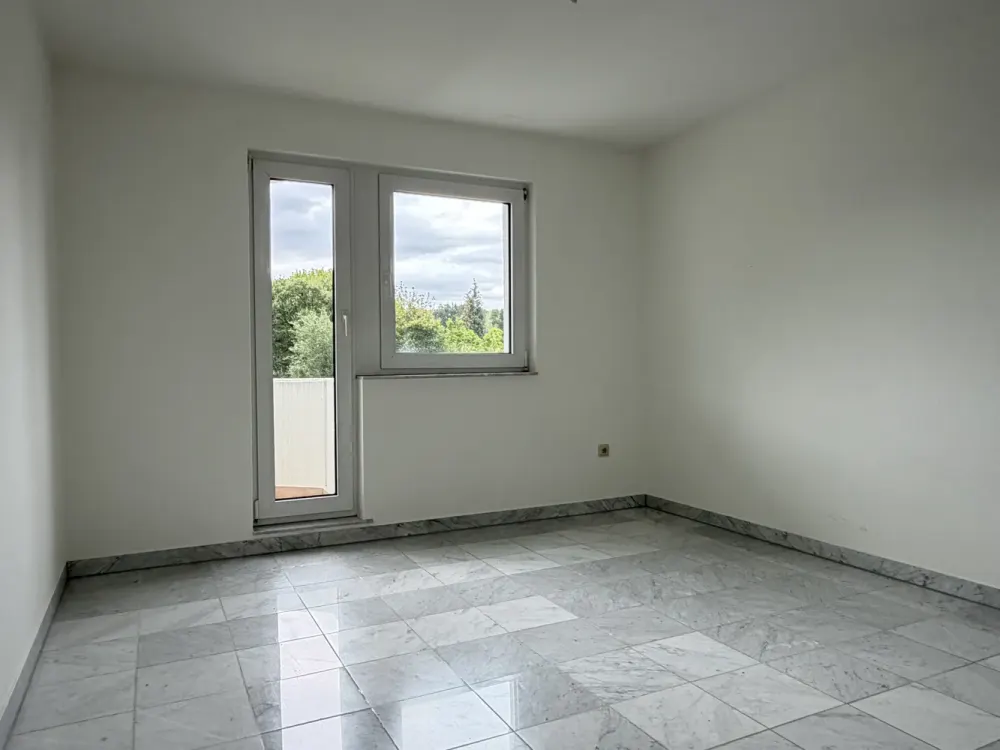 Helle 3-Zimmer-Wohnung mit großem Balkon in Schlebusch