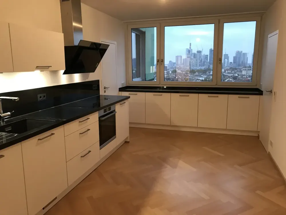 Über den Dächern des Nordends Helle 3,5 Zimmer-Wohnung Nähe Günthersburgpark
