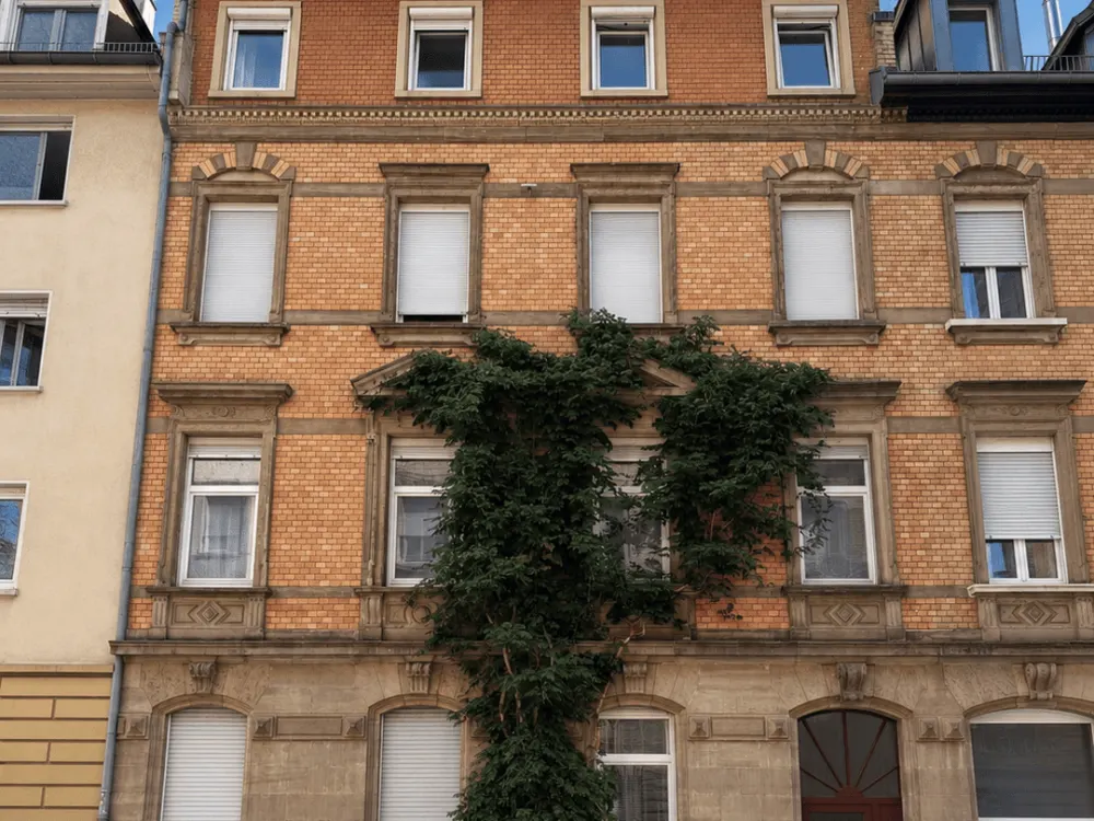 Near Gutenbergplatz: 3-Room Apartment