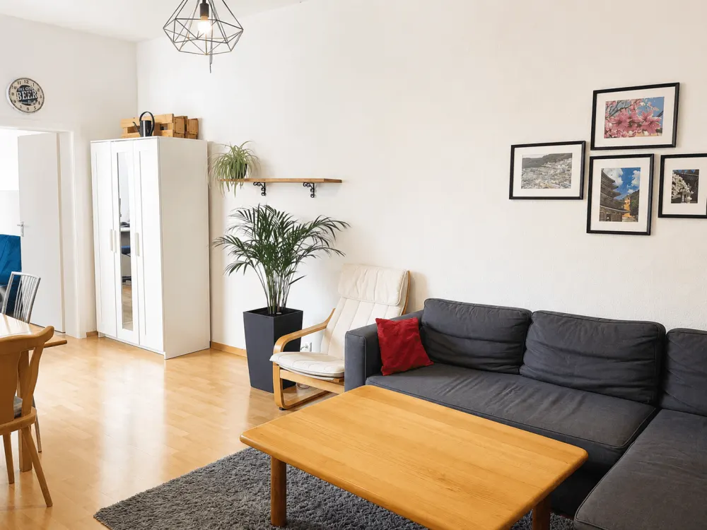 Near Gutenbergplatz: 3-Room Apartment