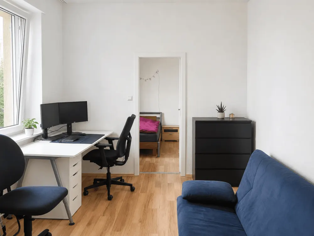 Near Gutenbergplatz: 3-Room Apartment