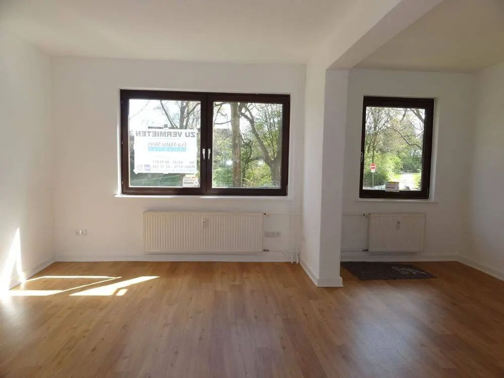 2 Zimmer Erdgeschosswohnung mit Terrasse - zwischen Asklepios und TUHH