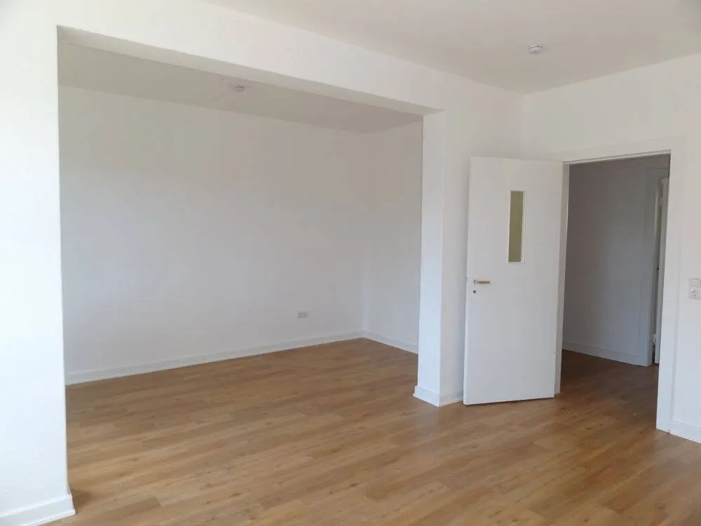 2 Zimmer Erdgeschosswohnung mit Terrasse - zwischen Asklepios und TUHH