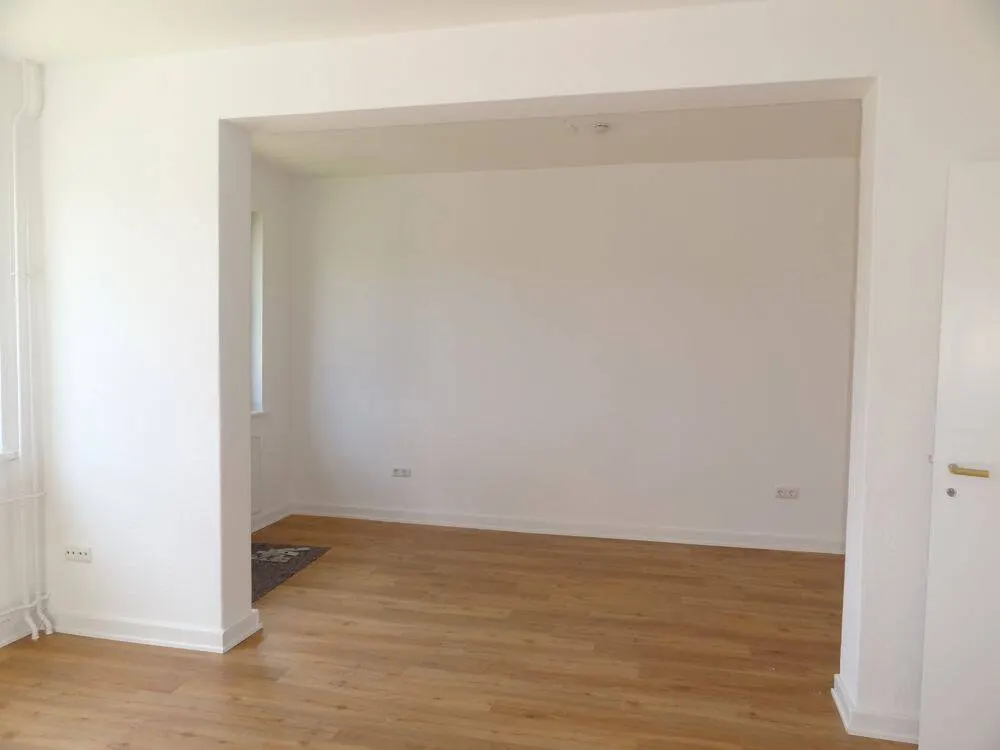 2 Zimmer Erdgeschosswohnung mit Terrasse - zwischen Asklepios und TUHH