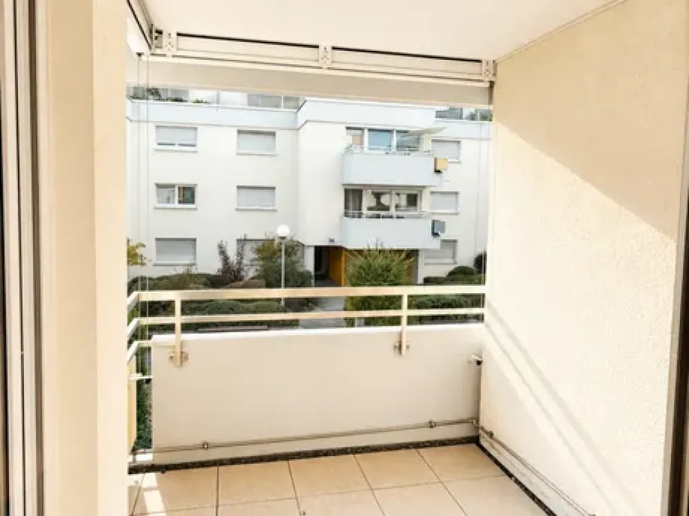 Helle 2-Zimmer-Wohnung mit Balkon, Klima & hochwertiger EBK