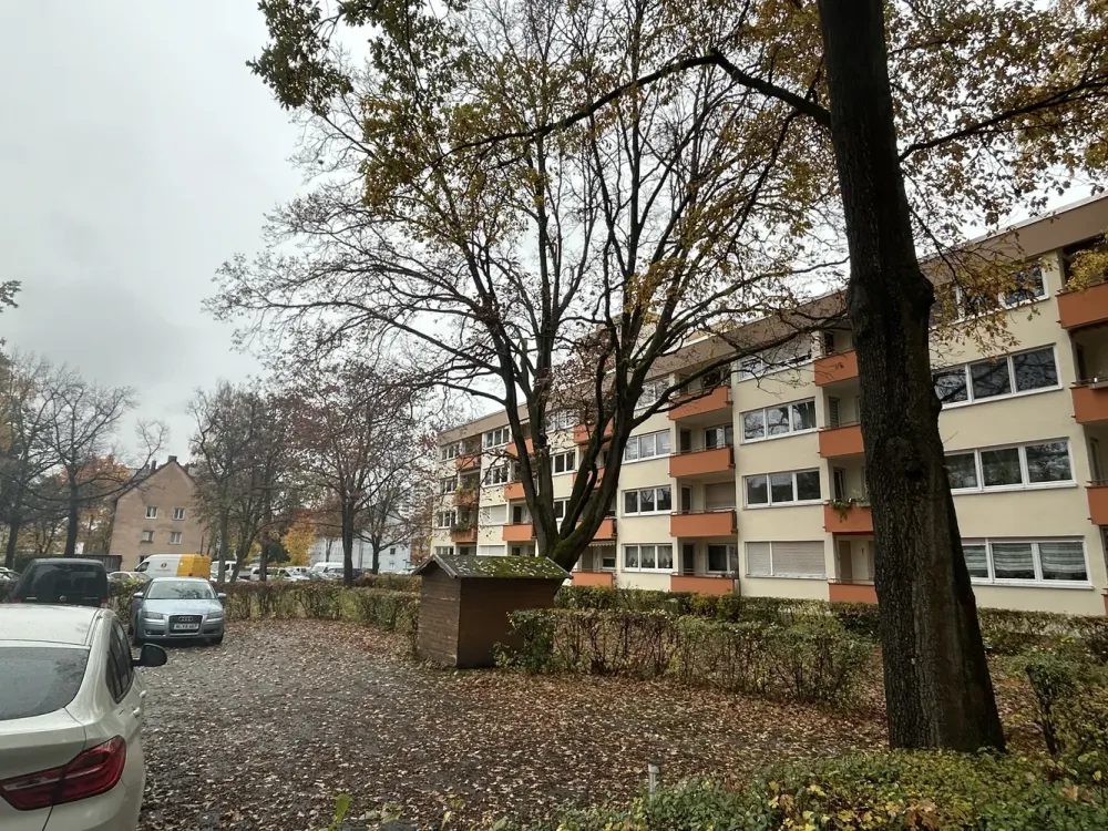 Wunderschöne kernsanierte 3‑Zimmer Wohnung im 3. OG mit Balkon in Nürnberg-Langwasser Südwest