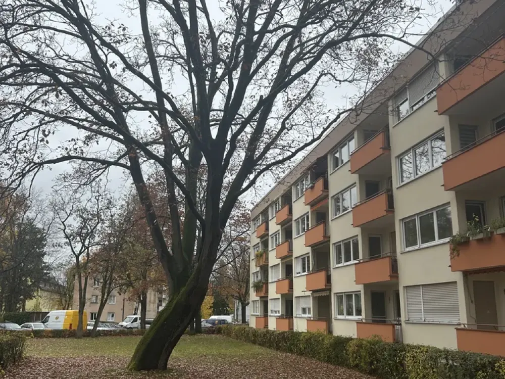 Wunderschöne kernsanierte 3‑Zimmer Wohnung im 3. OG mit Balkon in Nürnberg-Langwasser Südwest