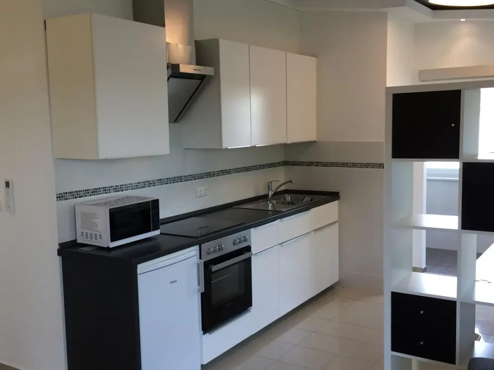 1 Raum-Wohnung möbliert mit Klima
