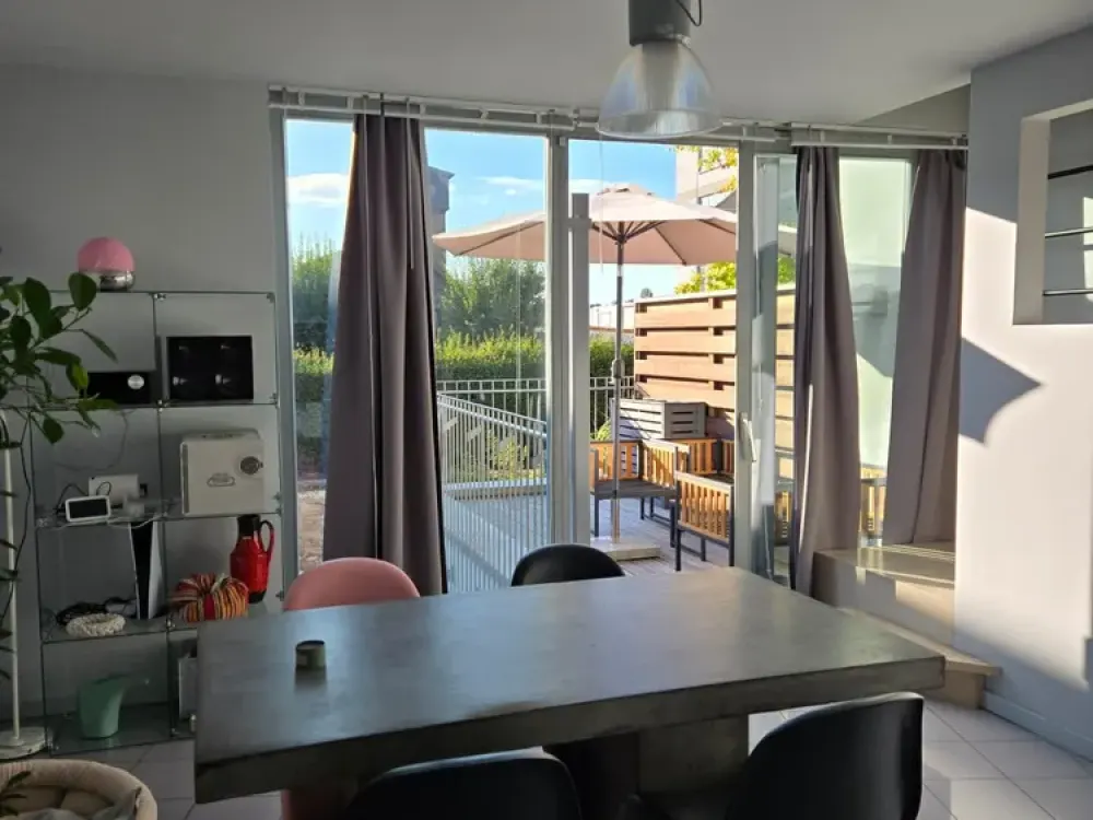 Einmalige Maisonette Wohnung in Architektenhaus nähe Main und Schloss