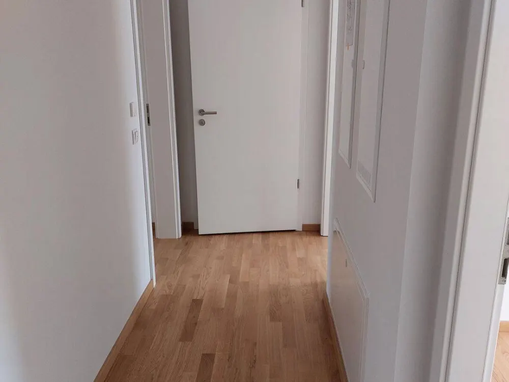 4 Zimmer mit 2 Bädern und 2 Balkonen