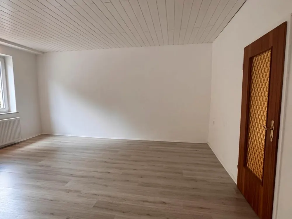 Schöne helle 3 ZKB zu vermieten (80 m2)