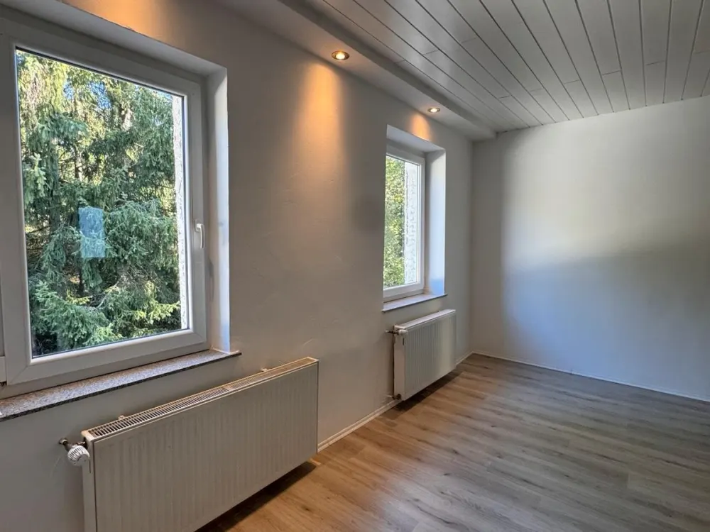Schöne helle 3 ZKB zu vermieten (80 m2)