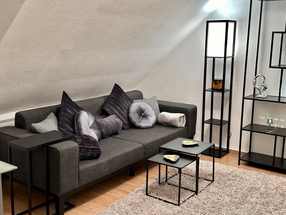 Stylish 2-Room Apartment in Köln-Junkersdorf