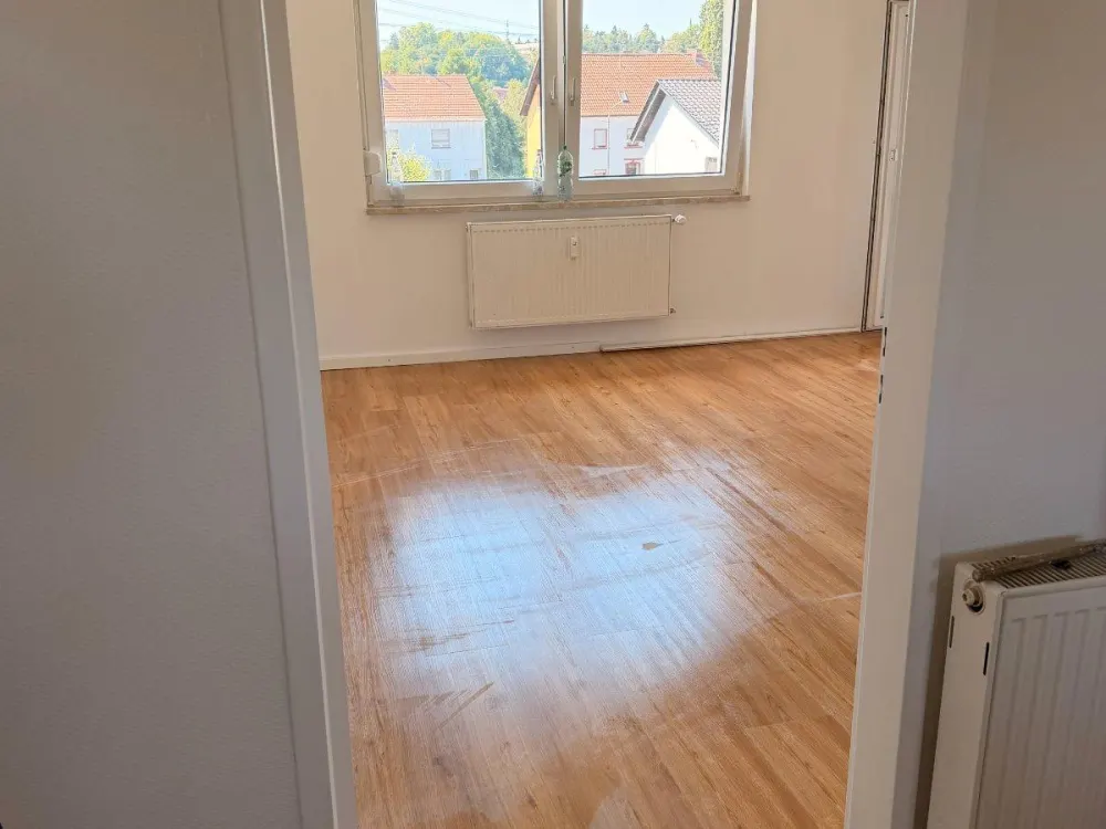 Schöne helle Wohnung in Hanweiler zu vermieten