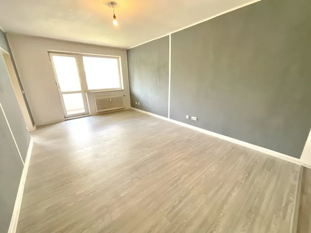 Schöne kleine 2 Zimmerwohnung mit Balkon