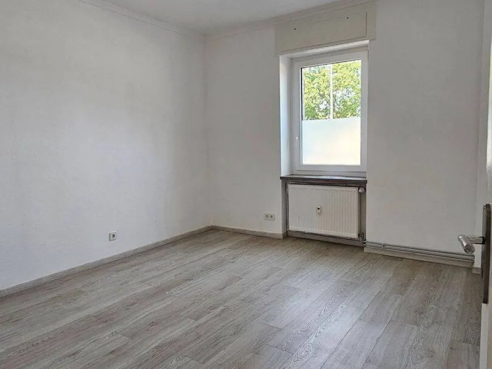 Zentral wohnen in Heddernheim: 3-Zimmer-Wohnung mit funktionalem Schnitt im Erdgeschoss