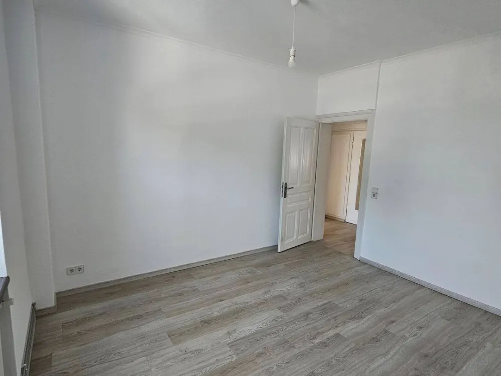 Zentral wohnen in Heddernheim: 3-Zimmer-Wohnung mit funktionalem Schnitt im Erdgeschoss