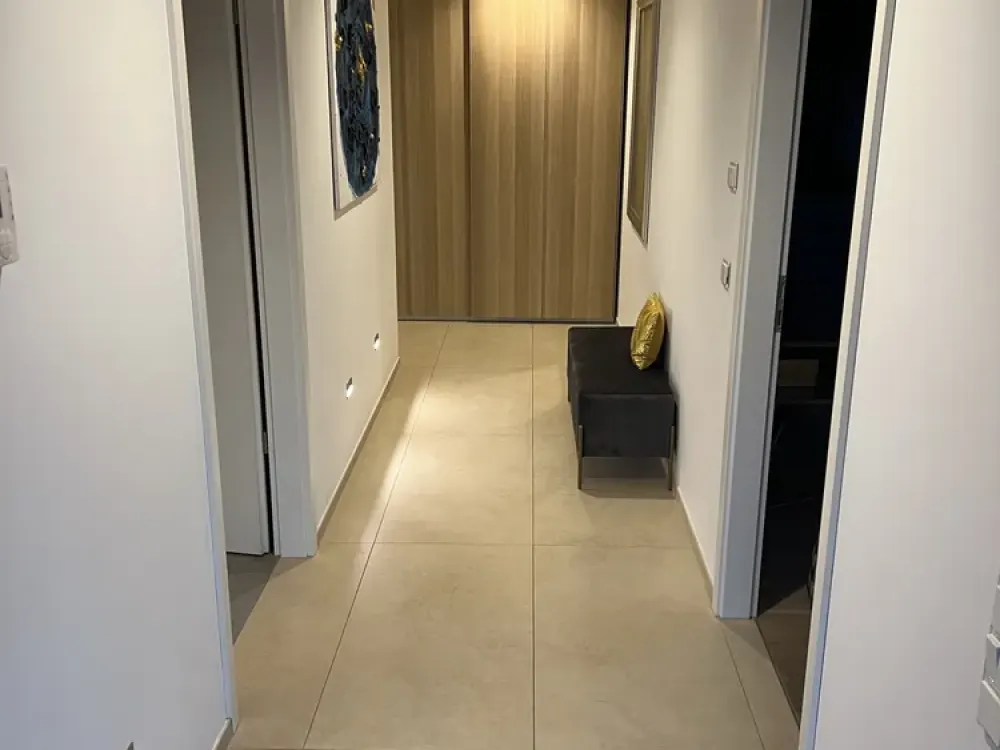 Exklusive, gepflegte 3,5-Raum-Wohnung mit luxuriöser Innenausstattung mit Einbauküche in Fellbach