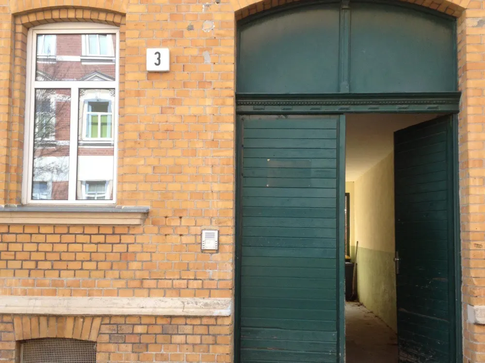 Schöne helle 3 RWG in ruhiger aber doch zentralen Lage von Schkeuditz zu vermieten.